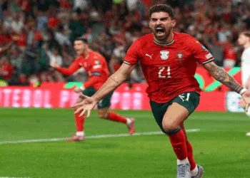 শেষের গোলে রোমাঞ্চকর জয় পর্তুগালের