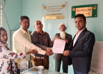 জনস্বাস্থ্য রক্ষায় অসংক্রামক রোগ নিয়ন্ত্রণে খাদ্য মোড়কে ফ্রন্ট-অফ প্যাকেজ লেবেলিং চুড়ান্ত করার জন্য পিডিএফ এর স্মারকলিপি প্রদান